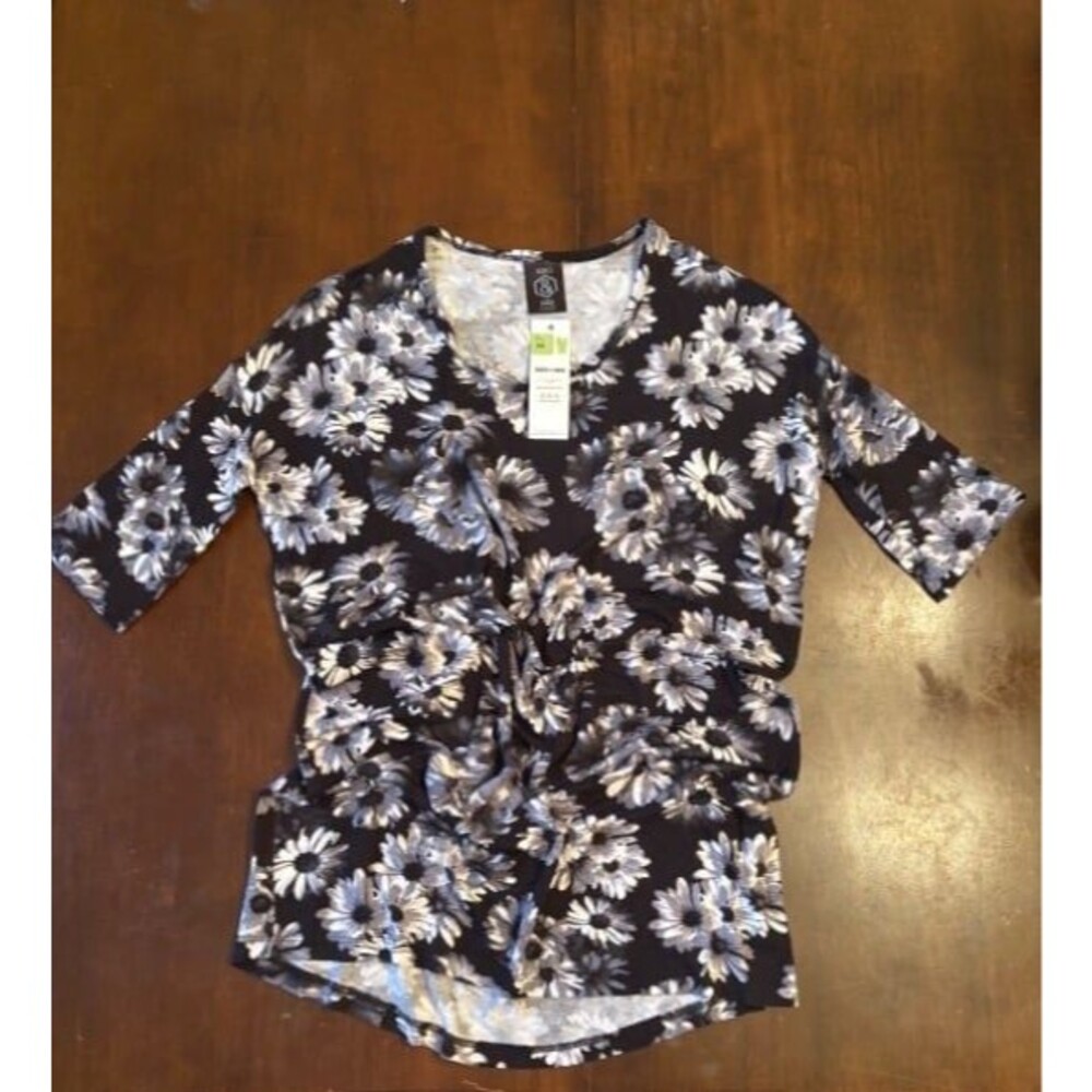 Women's tunic top T-shirt black white floral scoop neck 3/4 sleeves Gothic NEW